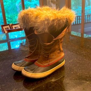 Sorel boots size 9